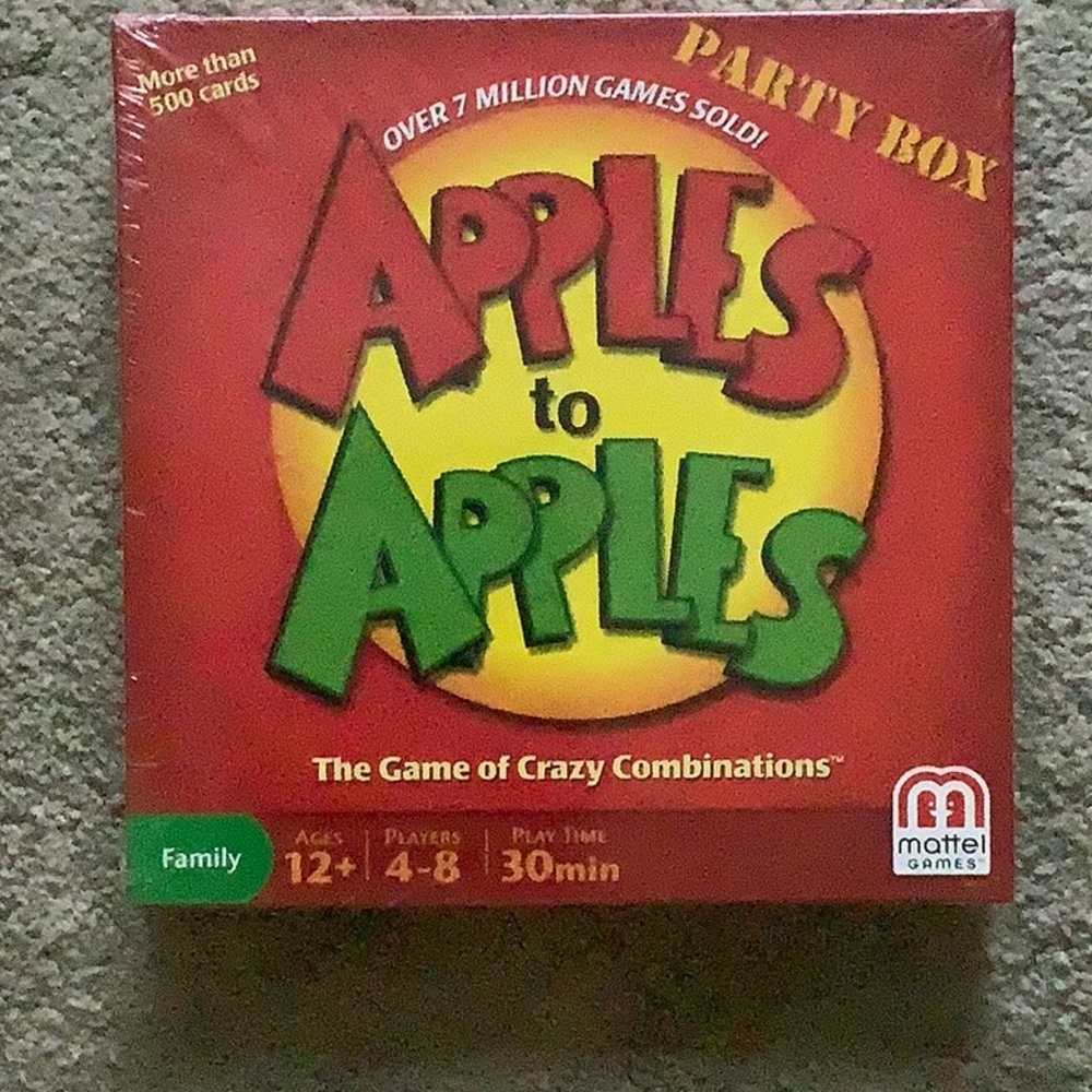 Apples to Apples Game-Party Box (NEW)